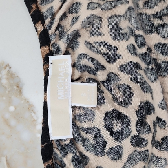 Michael Michael Kors women's 3/4 sleeve leopard Print Top small - Picture 4 of 5